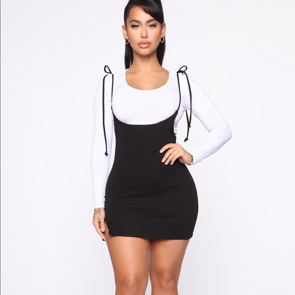 Fashion nova Black mini skirt